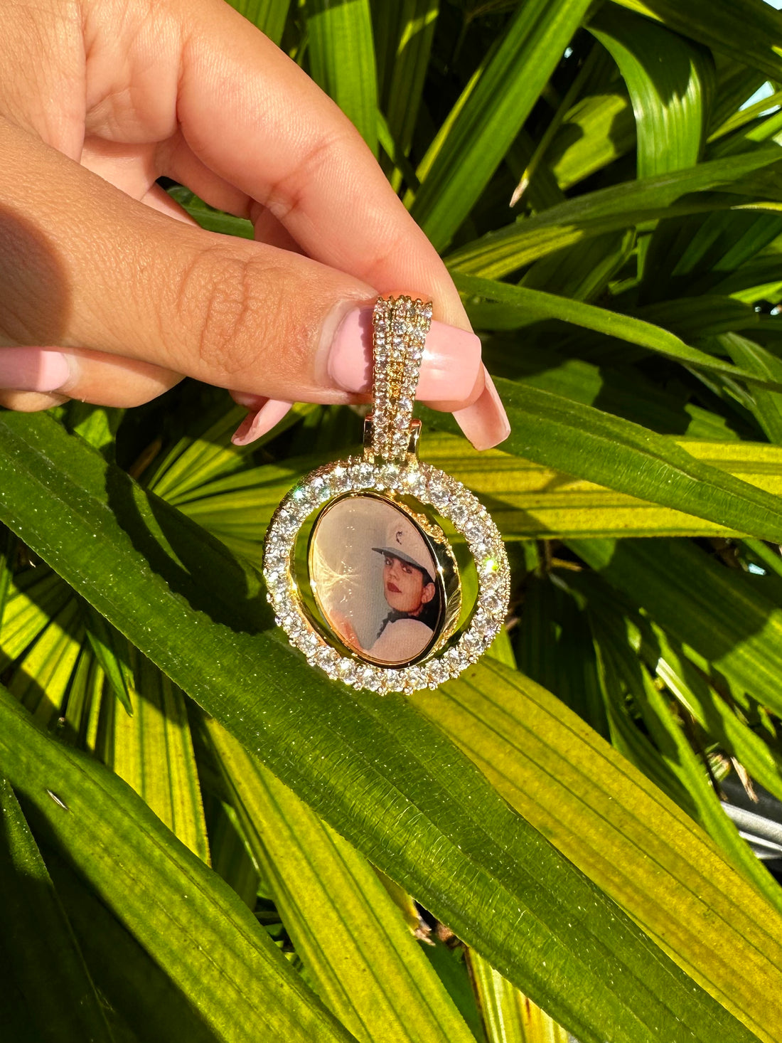 Double sided custom picture pendant
